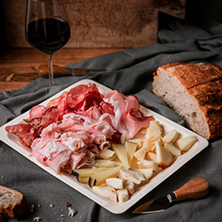 PiaVino Traiteur - Planches Apéro & Antipasti